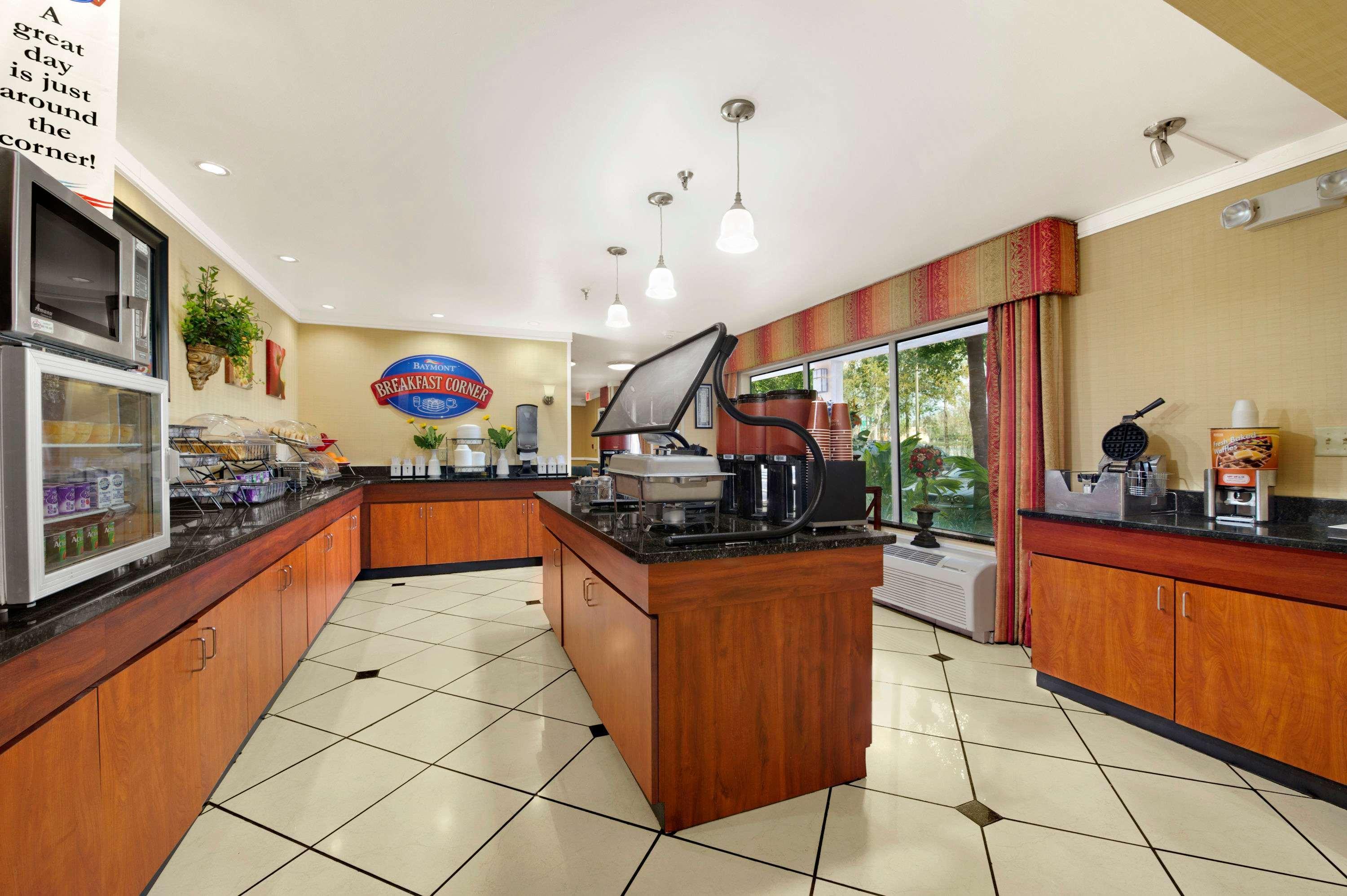 Baymont By Wyndham Gainesville I-75 Exterior foto