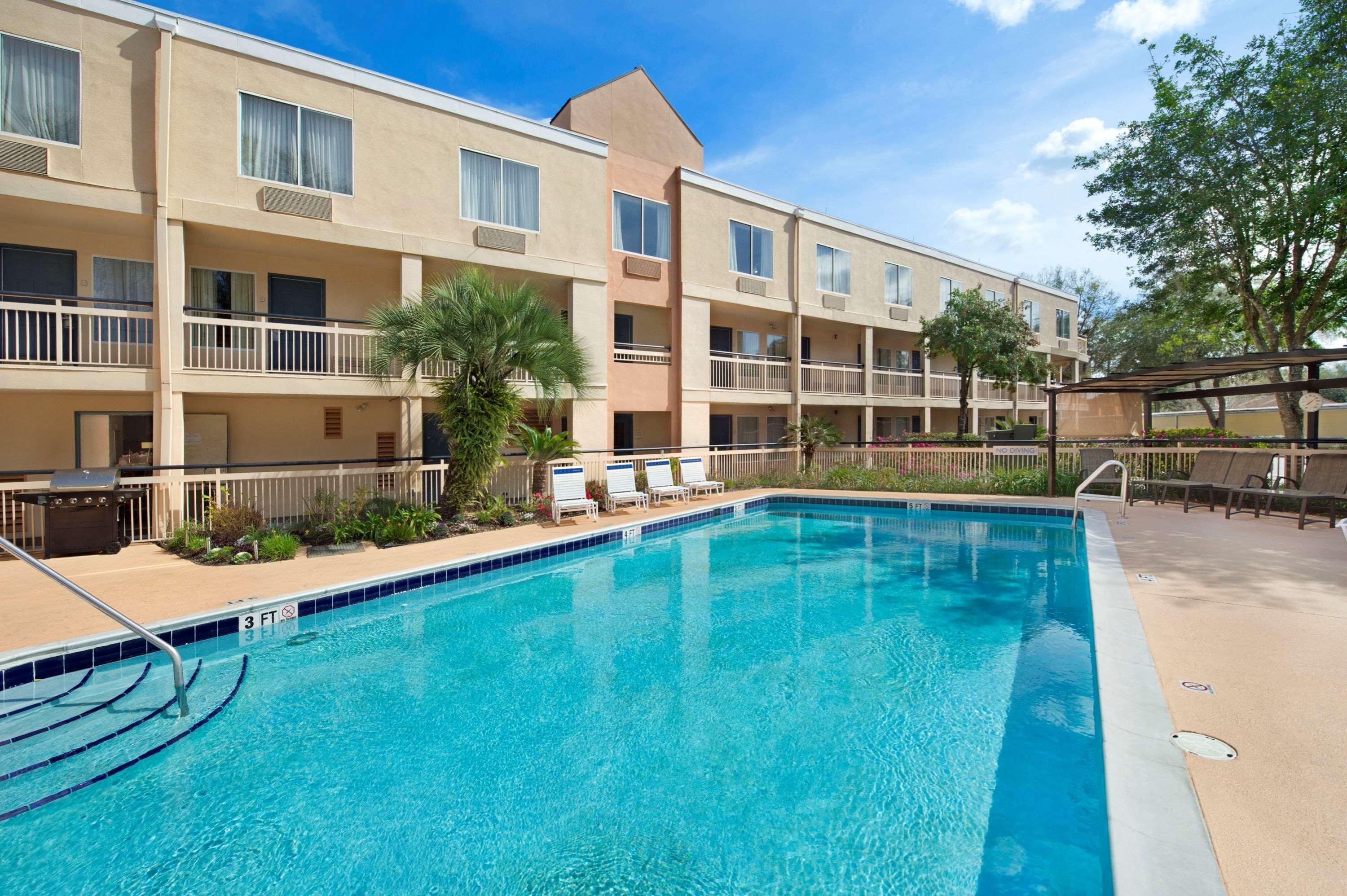 Baymont By Wyndham Gainesville I-75 Exterior foto